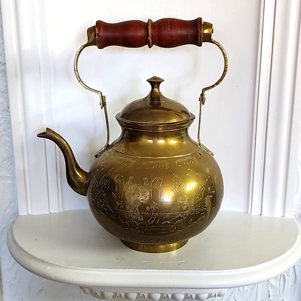 Vintage Brass TeaPot Rustic Decor Messing Kettle Provincial Home Decor